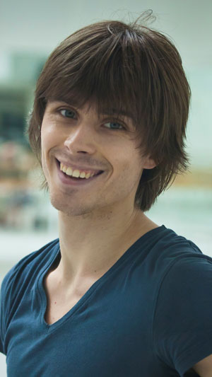 Artem Ovcharenko Artem Ovcharenko